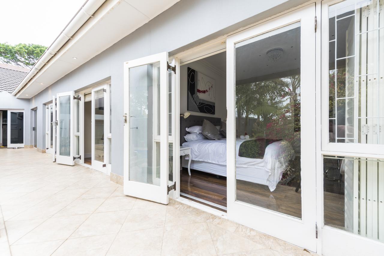 Apartament Whispering Palms Port Elizabeth Zewnętrze zdjęcie