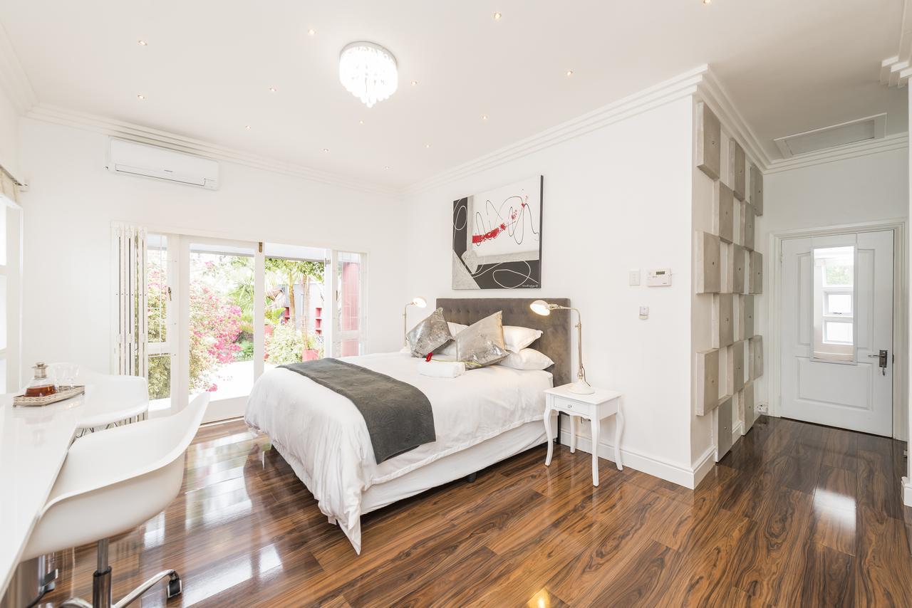 Apartament Whispering Palms Port Elizabeth Zewnętrze zdjęcie